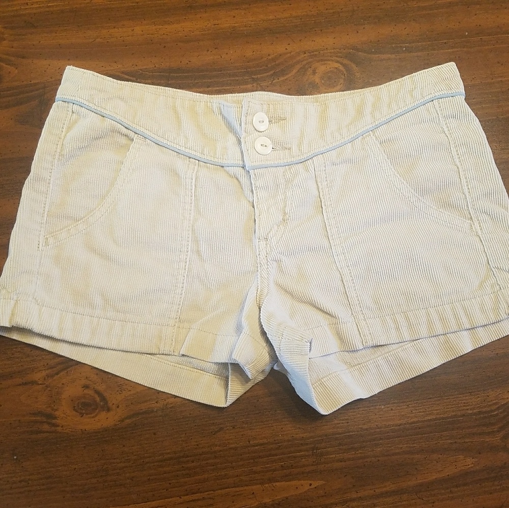 🌸Levis Corduroy Shorts